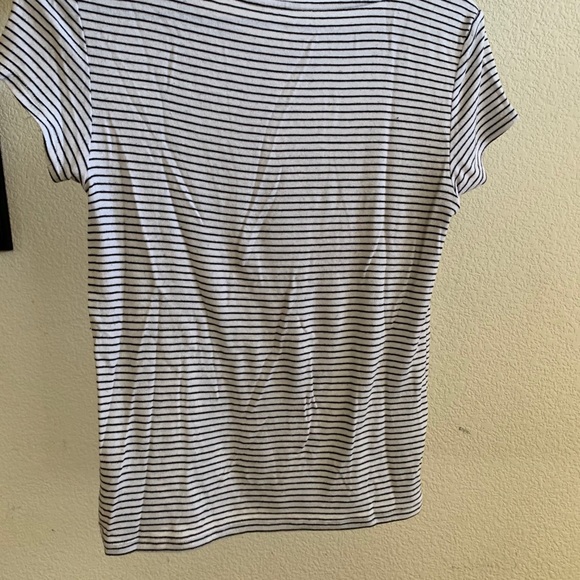 American Eagle Top - Picture 6 of 6